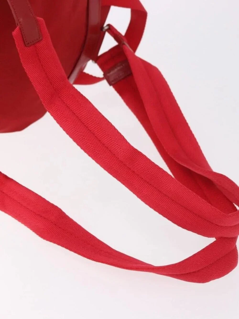 Prada brand	prada color	red
